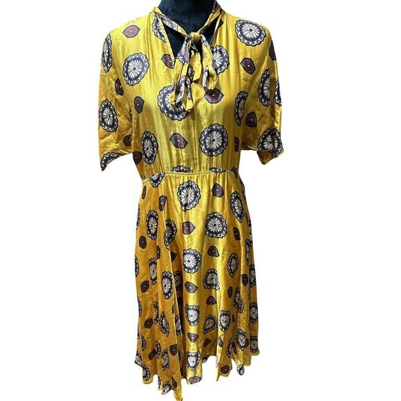 NISSA Women’s A line Printed Dress Silk Blend Scarf Collar yellow US Sz 2 classy - Picture 2 of 13
